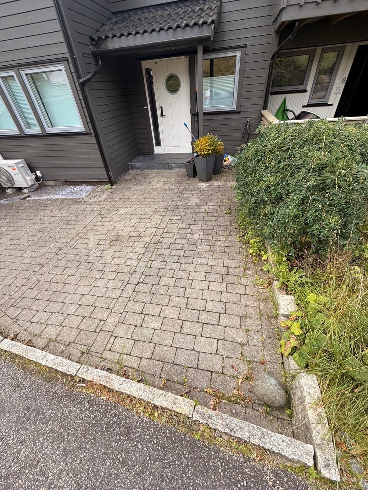 Ny bod ved inngangen, før