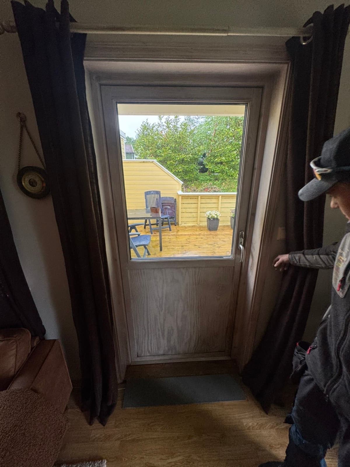 Bytte av balkongdør, før